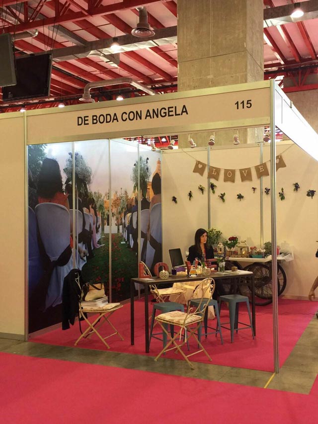 En plena grabación del reportaje en la Feria Expo Mujer España 2015
