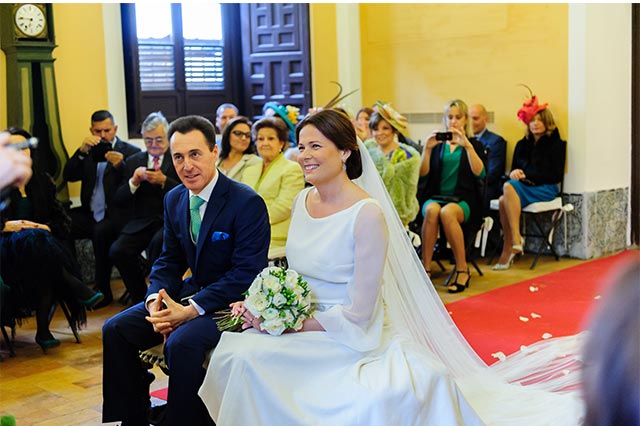 Momento durante la boda en la Casa Palacion Bucarelli, Sevilla