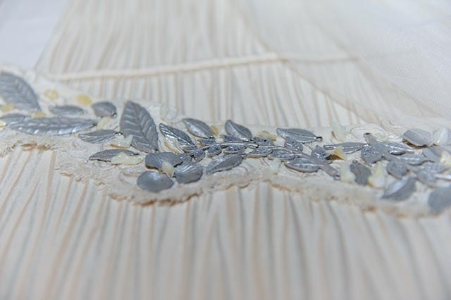 Detalle del vestido de novia diseñado por Manolo Giraldo