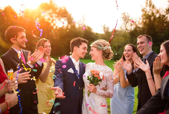 Protocolo sobre el vestuario que deben llevar los y las invitadas a una boda